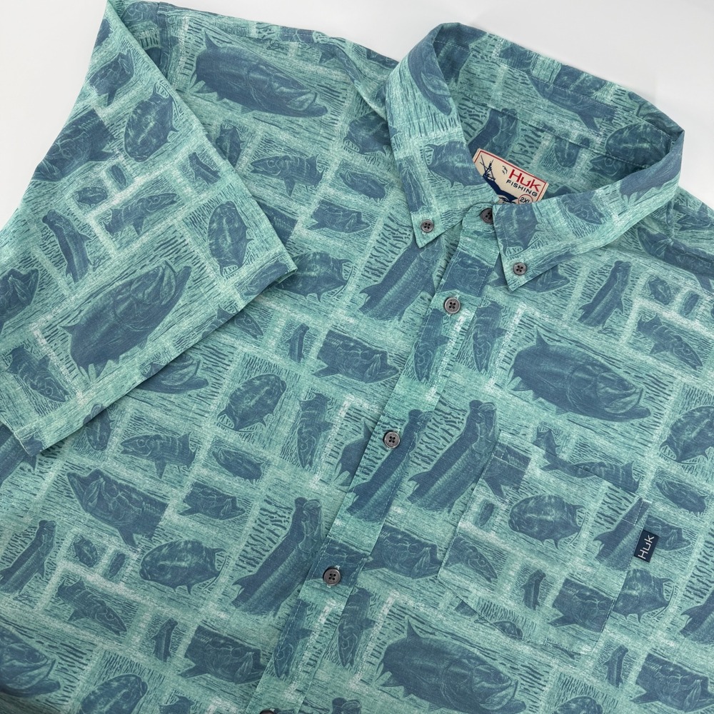 Huk Fishing Shirt Mens 2XL Teal Fish Print Short Sleeve Button Down Performance